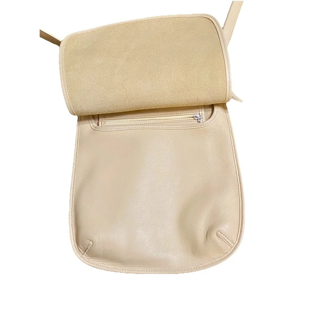 Vintage COACH 9135 Saddle Flap Crossbody bag 100 % Leather Brand New W/o Tags